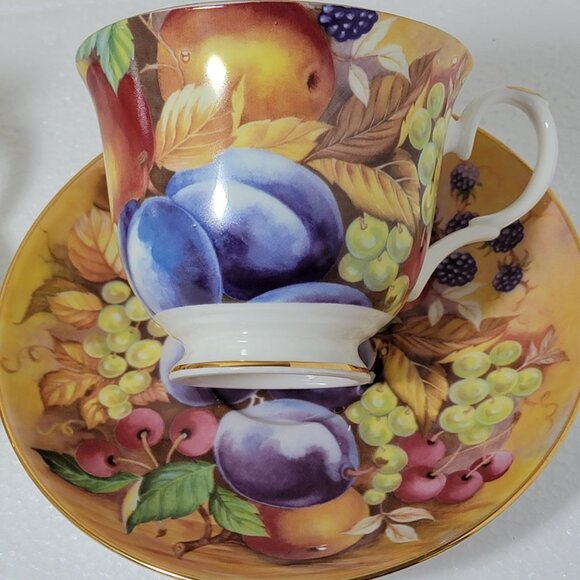 Crown Trent China Limited Fine Bone China Teacups and Saucers Set of 2 - Picture 5 of 8